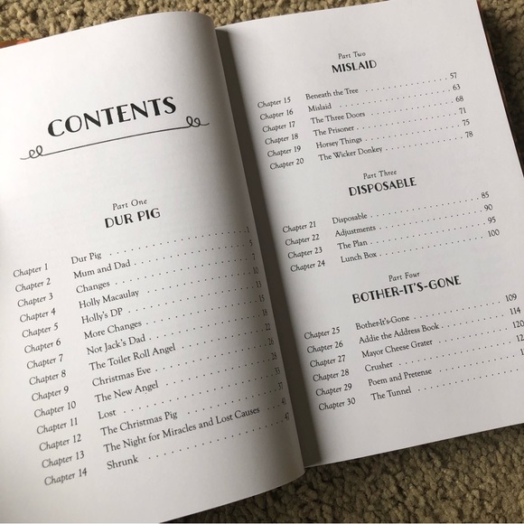 J. K. Rowling The Christmas Pig - Picture 4 of 8